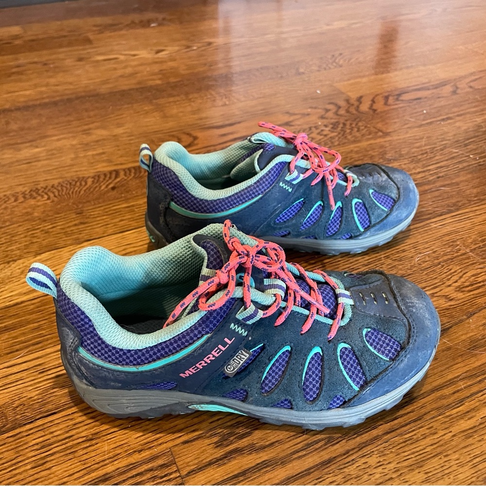 Merrell kids hiking shoes